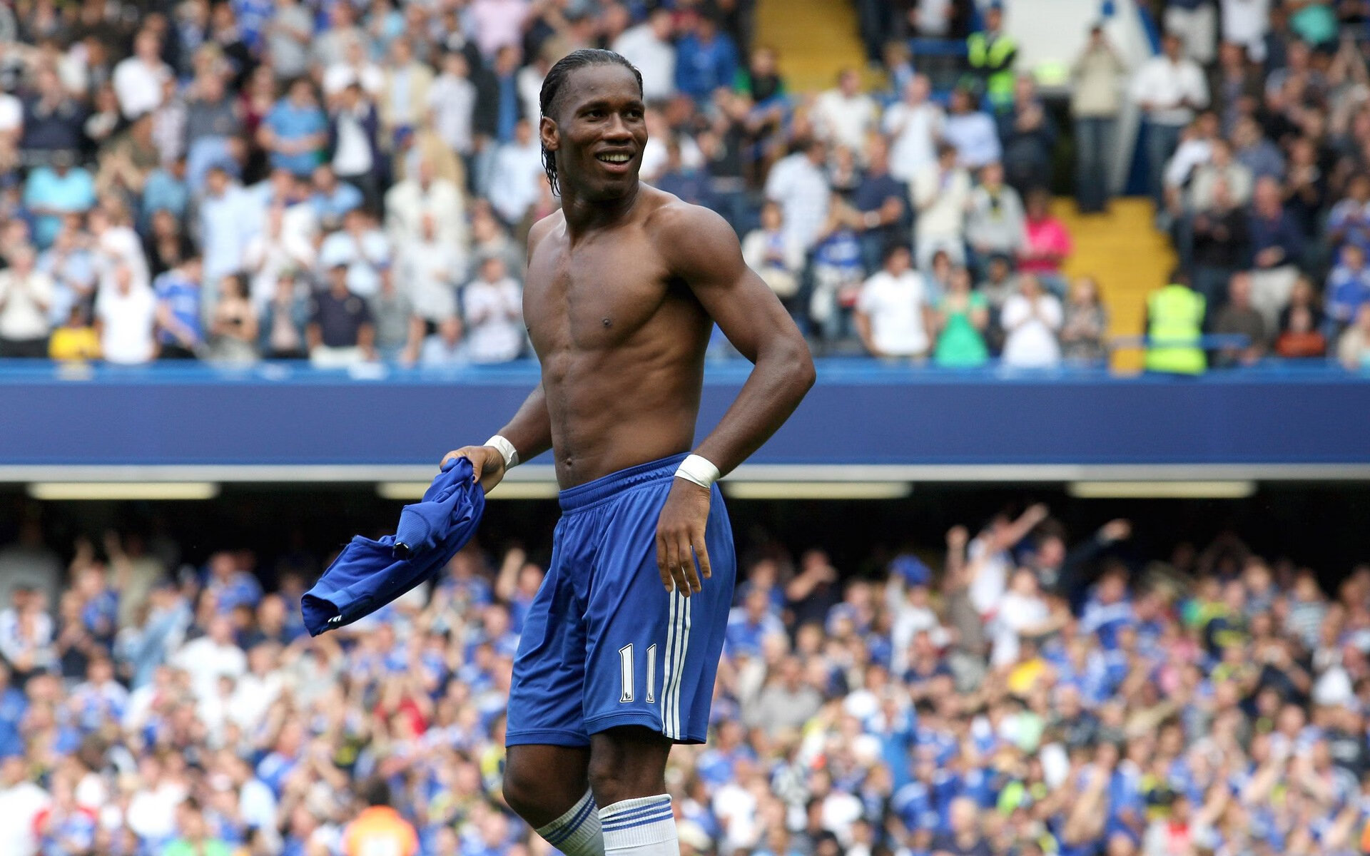 世界杯小组赛：日本连扳两球击倒德国 世界媒体惊呼“亚洲奇迹”